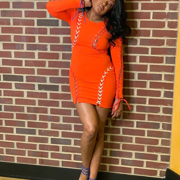 "Strike Out" neon orange laced dress - Picture 3 of 4